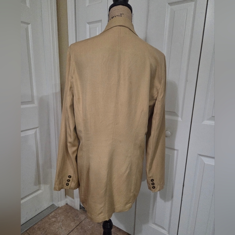 Emanuel Ungaro 100% Silk Tan Blazer with Zipper Pockets Size 8 - Picture 5 of 13